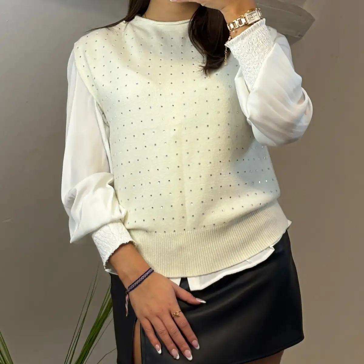 Pull sans manche à strass